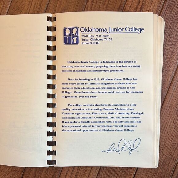 Vintage 1991 Volume 1 OJC Alumni Association Sharing Our Best Cookbook - Picture 4 of 5